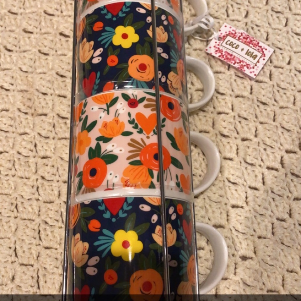 NWT Coco + Lola stacking coffee mugs